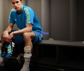 1.5亿豪赌引爆安菲尔德！穆里尼奥铁血哲学能否拯救红军于水火？战术混搭暗藏致命裂痕