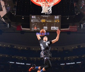 短道速滑世界杯中国站揭幕 中国冰上健儿首秀惊艳