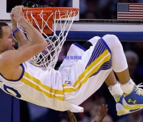 亚泰兵抵江城新帅谢晖督阵 核心塞尔吉尼奥解禁复出迎关键战