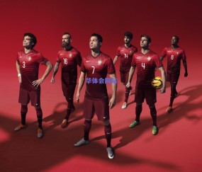 欧冠史诗夜！巴萨绝境逆转巴黎，梅西接班人闪耀，球迷，这夜没白熬