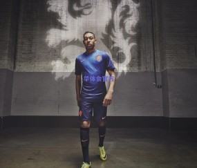 皮克福德谦逊回应零封纪录，赞誉坚不可摧的后防线，英格兰门神称荣耀归于团队