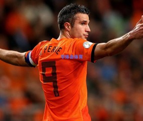 昔日风城玫瑰低调现身芝加哥街头，无保镖随行引球迷温情追忆