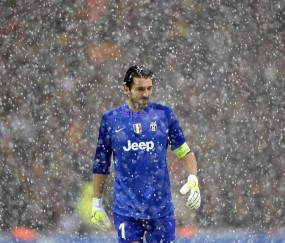 防线之惑，拉门斯与奥纳纳数据对比，揭示曼联门将位置的新思考